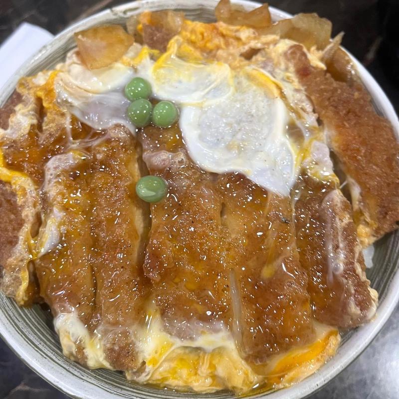 かつ丼(上)(中華料理 末広)