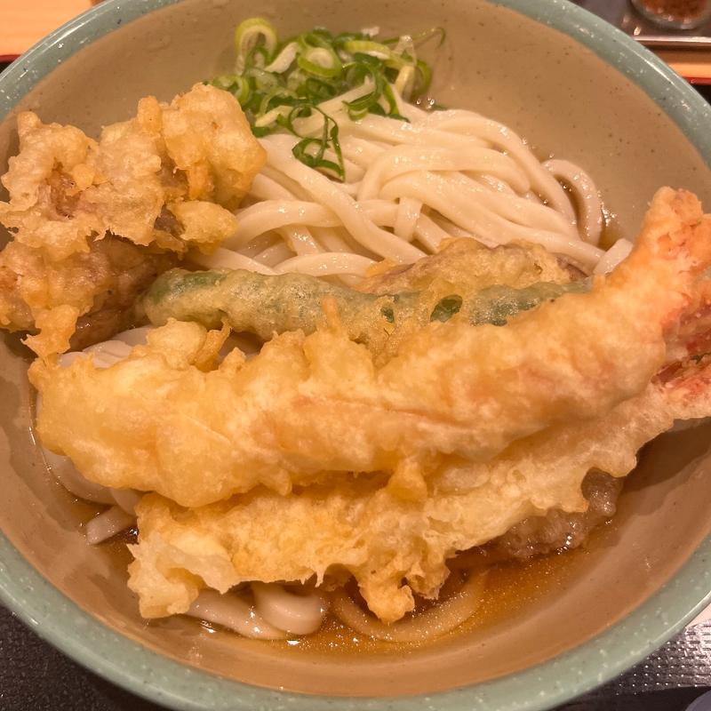 特上天ぷらうどん(おにやんま 渋谷パルコ店)