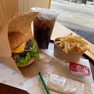 (まつきバーガー)