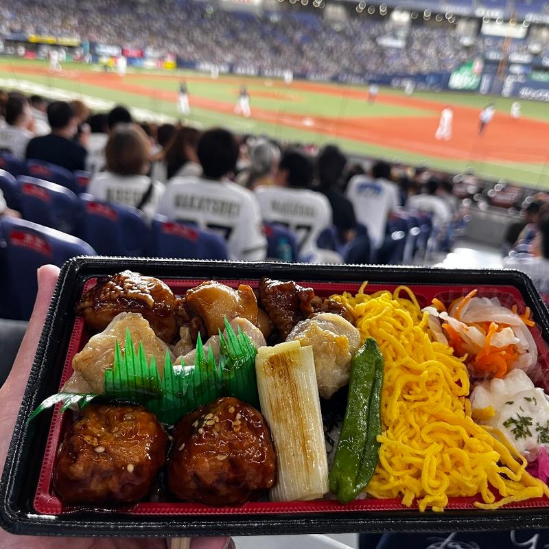 鶏重弁当(炭火焼グリルカキヤス 大丸梅田店)