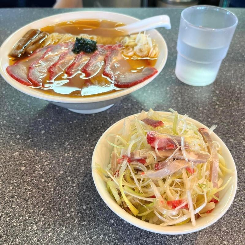 チャーシューメン ネギライス(支那そば 万作)