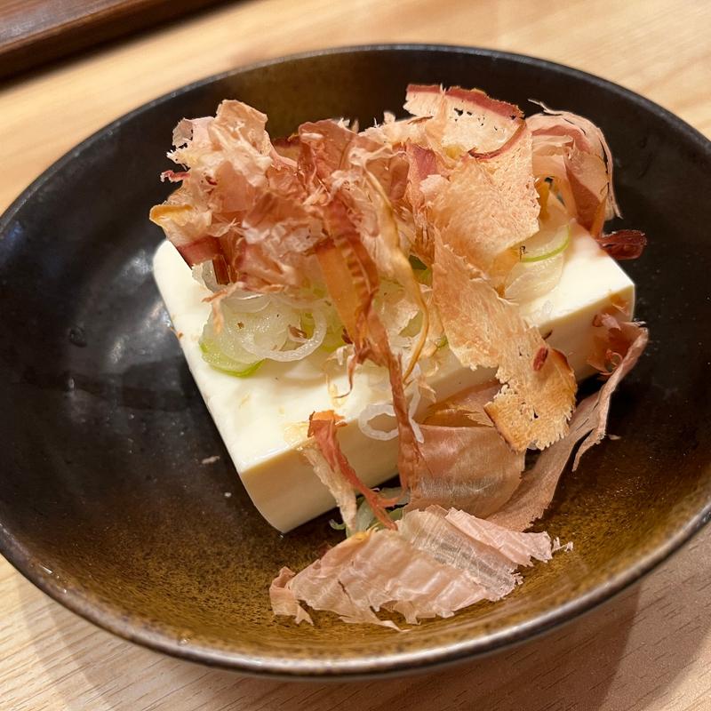 冷やっこ(とんかつ まるや 西新宿店)