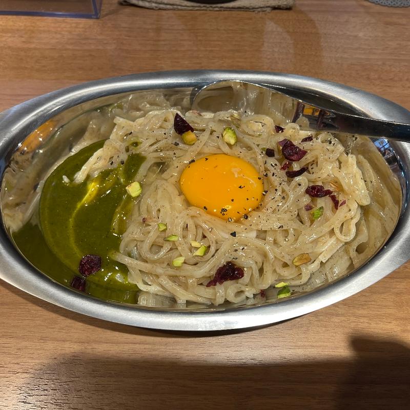 ピスタチオと伊吹いりこのTKM　麺並盛(鶏Soba Toraや)