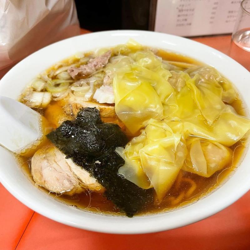 ワンタンメン(中華料理 松月)