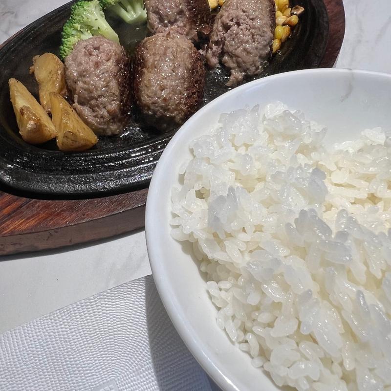 特選尾崎牛ハンバーグ(300g)(大井町銭場精肉店)