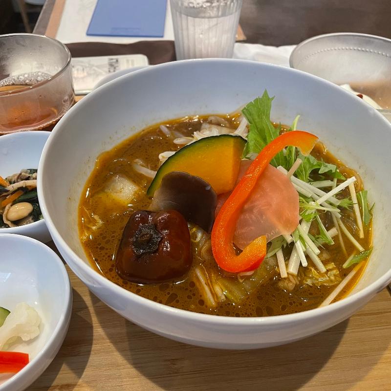 薬膳麻辣湯春雨(火鍋三田　薬膳なつめ)