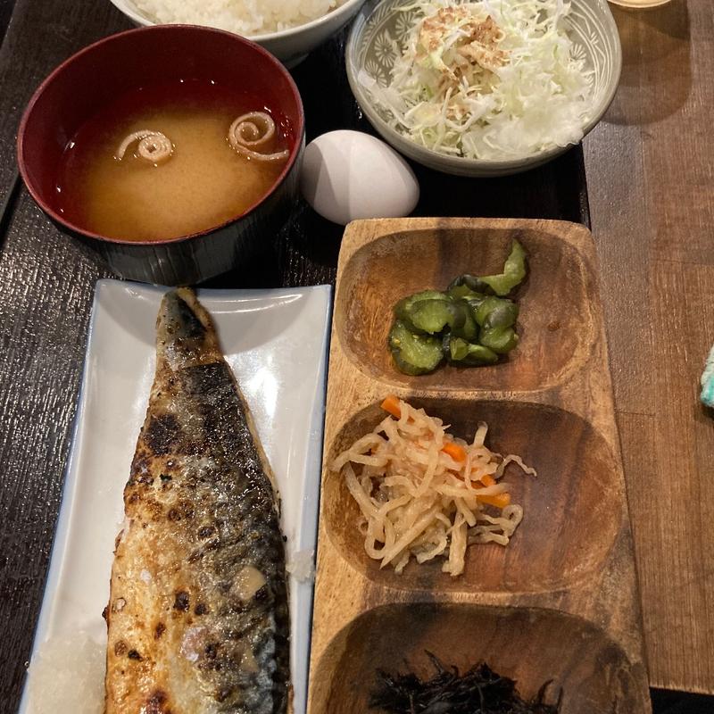 鯖の炭火焼き定食(屋台酒場 あぐらし)