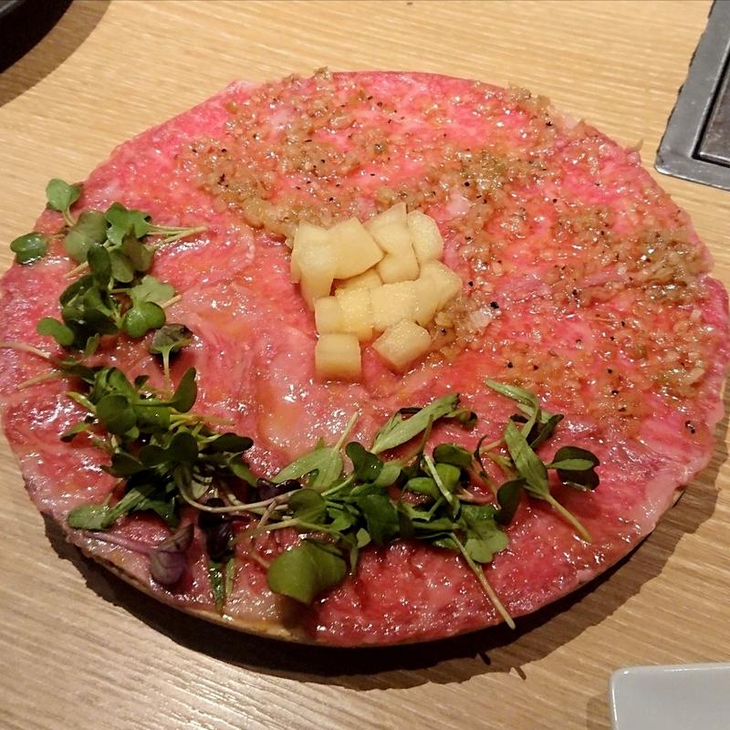 3周年スペシャルサーロインユッケハーフ＆ハーフ(横浜焼肉Kintan)