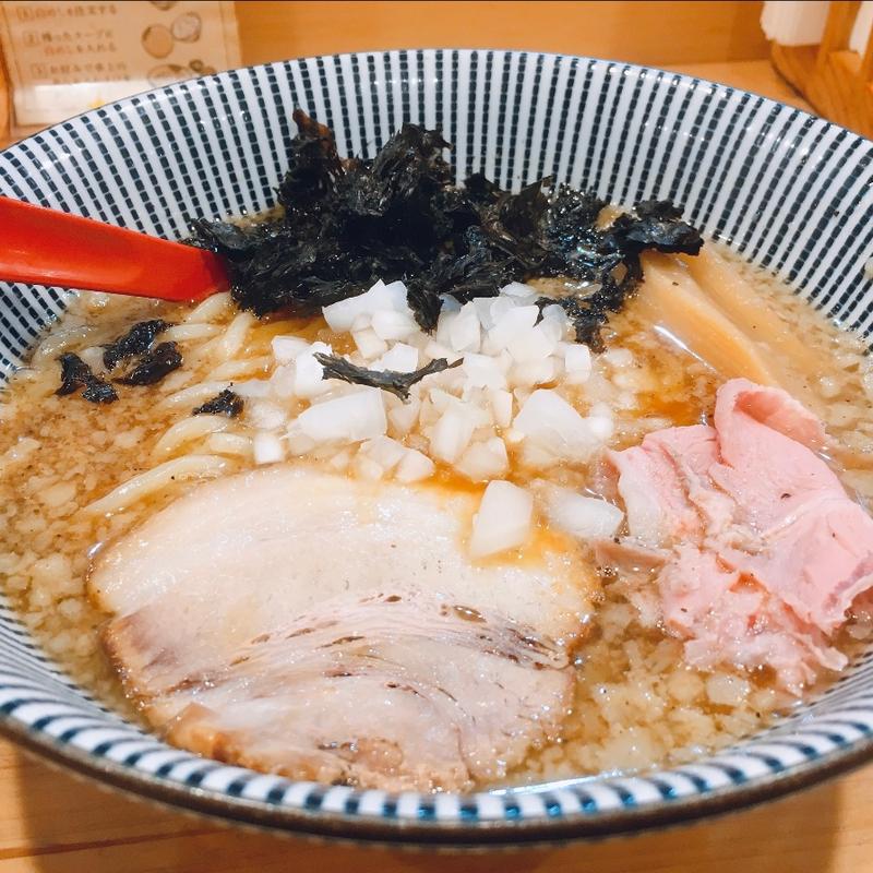 背脂醤油らー麺(焼きあご塩らー麺たかはし 銀座店)