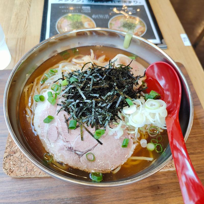 ひやしぶっかけ(大衆食堂 中華そばとおコメのお店 メシケン。)