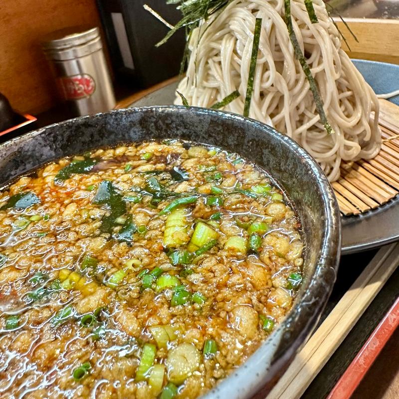 たぬきざる赤(ざるそば屋)