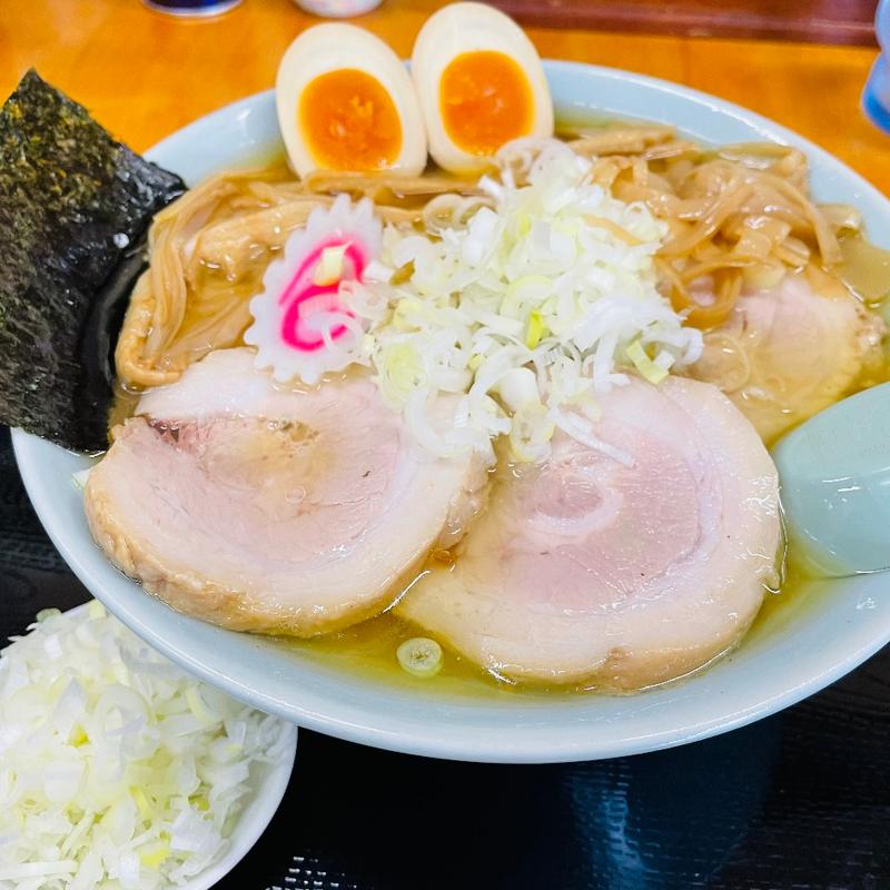 手打ちチャーシュー中華そば＋味玉(中華そば 香十)