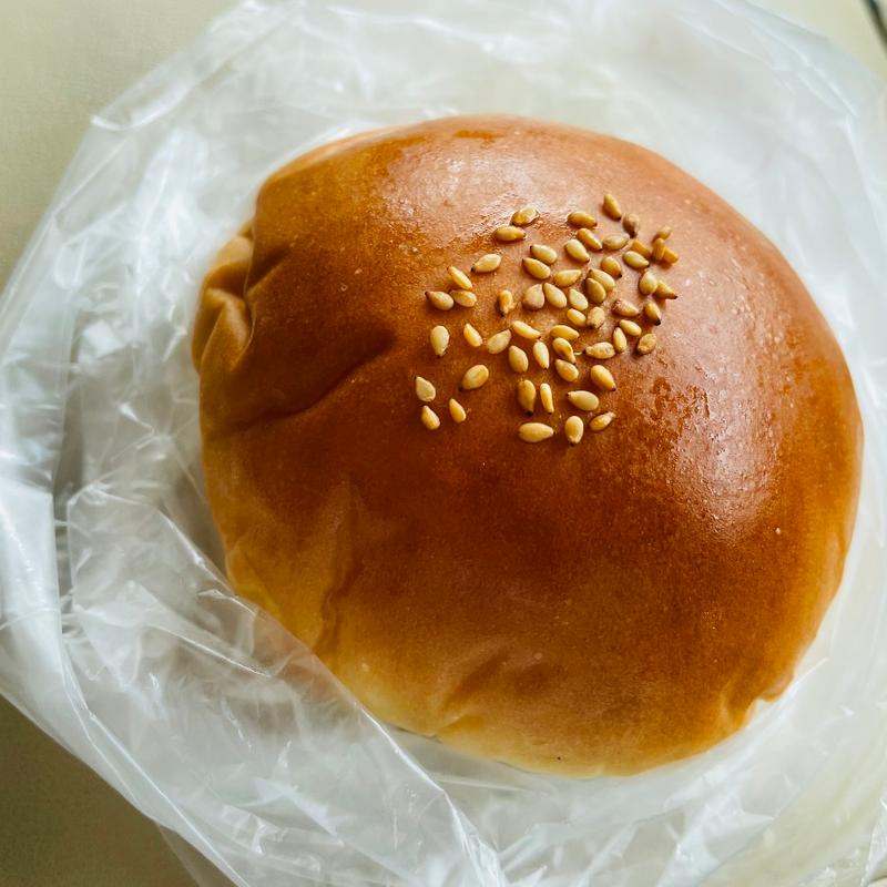 クリームパン(エミュウ)