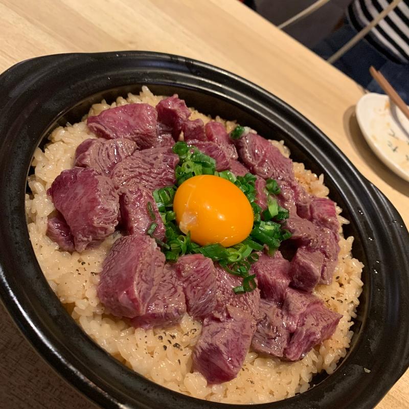 土鍋鰻と霜降り肉の土鍋ごはん(大人の居酒屋 たてがみ 栄本店)