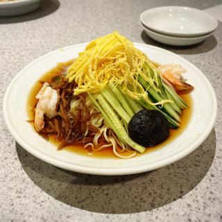 元祖冷やし中華「五色涼拌麺」(揚子江菜館 （ヨウスコウサイカン）)