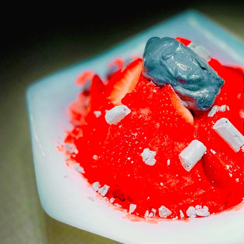 ベリーとレアチーズのゾンビかき氷(エンポリオ アルマーニ カフェ 心斎橋パルコ)