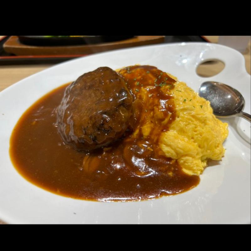 オムライス&デミグラスハンバーグ(レストランじゅらく 上野駅前店)