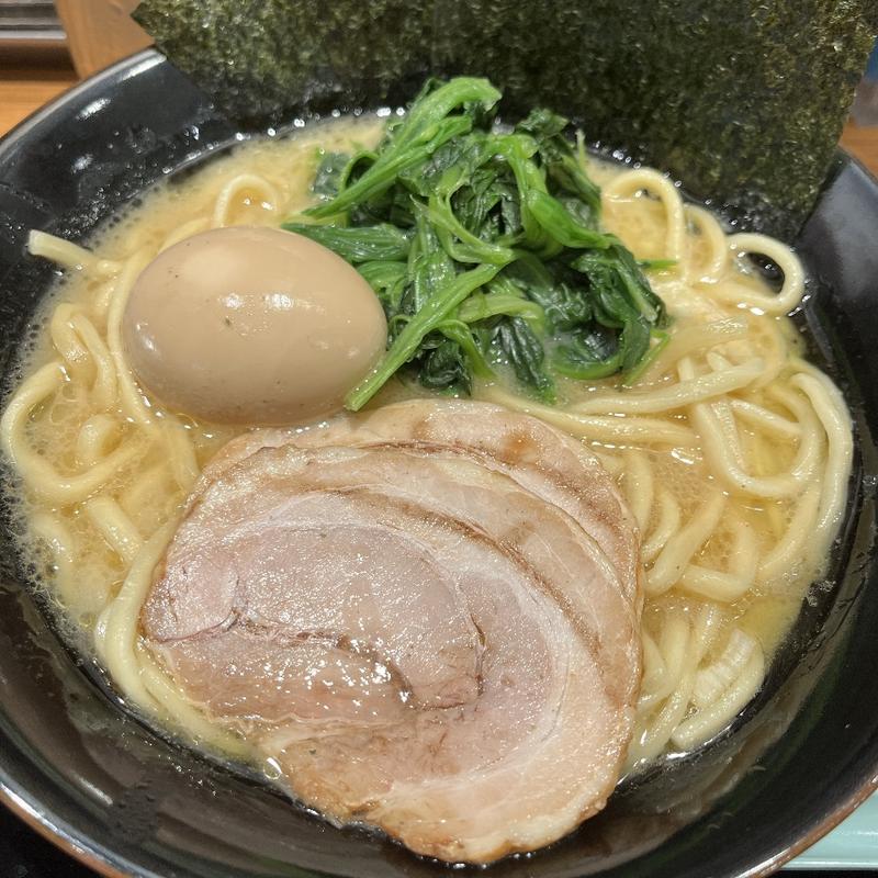 (横浜家系ラーメン 壱角家 赤羽店)