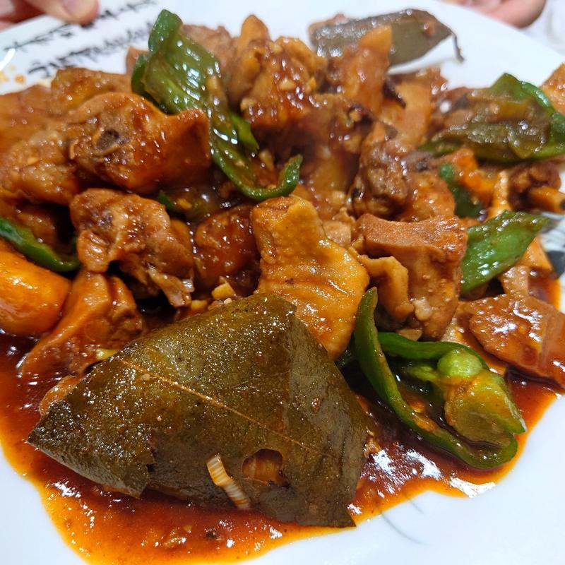 スペアリブとじゃがいも煮込み(盛興順鉄鍋炖小岩店)