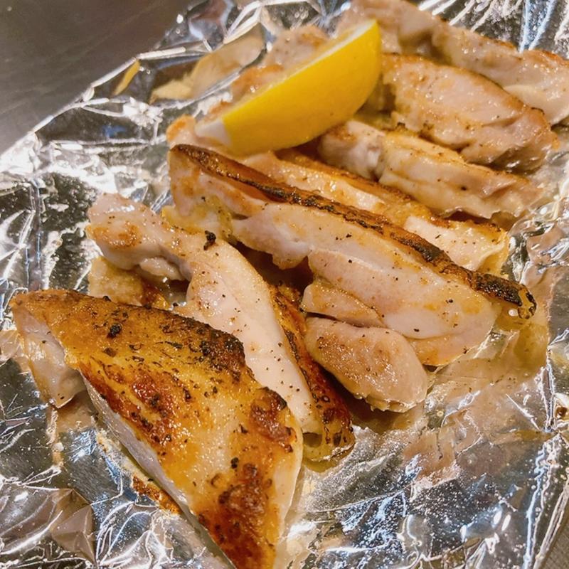 鶏モモパリパリ焼き(鉄板焼とお好み焼 みしまや)