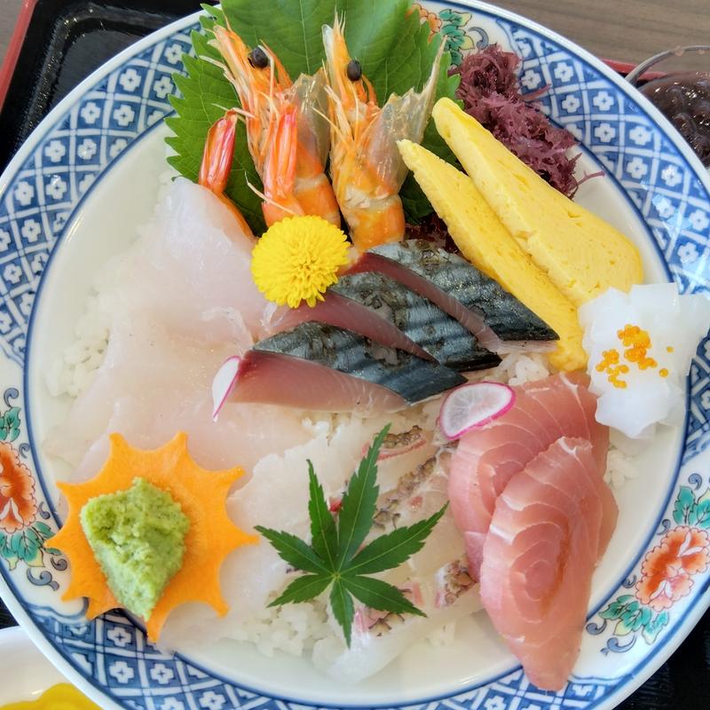 海鮮丼セット(道の駅 天草市イルカセンター)