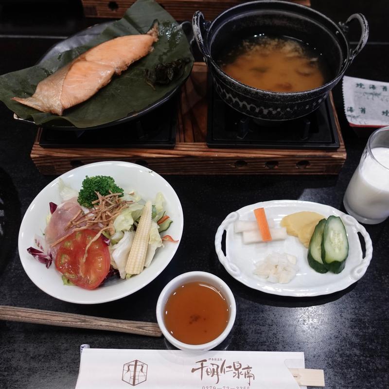 焼き鮭(千明仁泉亭)