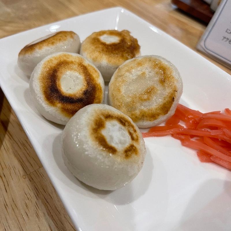 でぶまる肉汁餃子(でぶまる ベトコンラーメン 岐阜店)