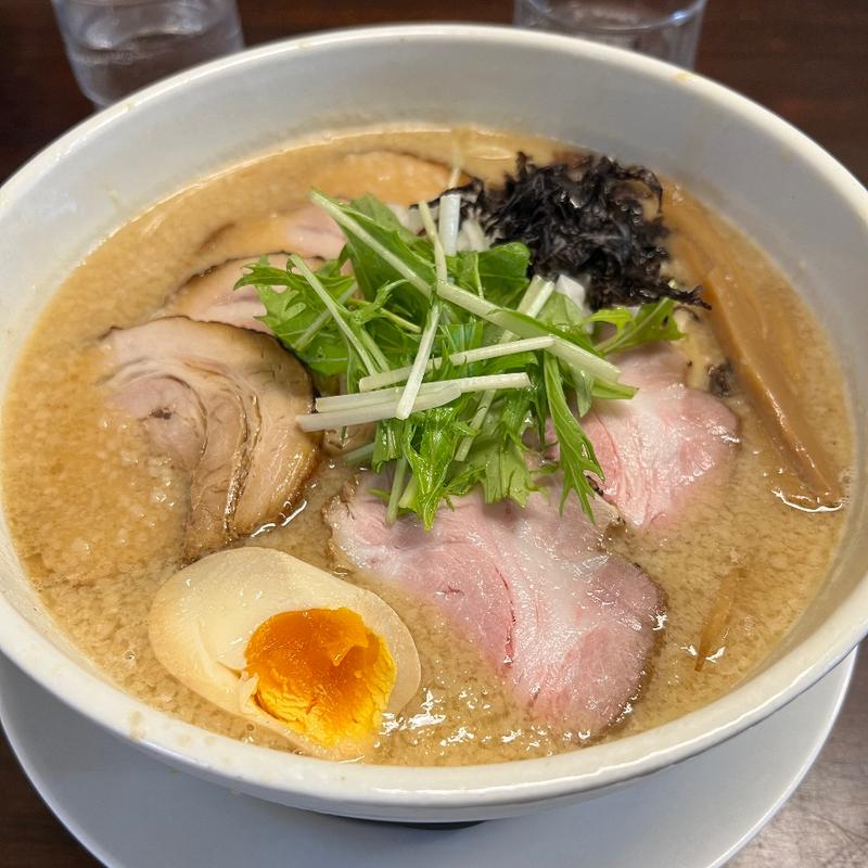 背脂味噌チャーシューメン(麺や一晃亭)