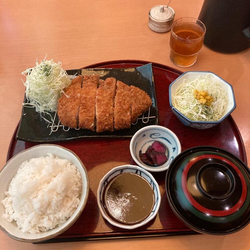 ジャンボロースカツ定食(とんかつ やまと)