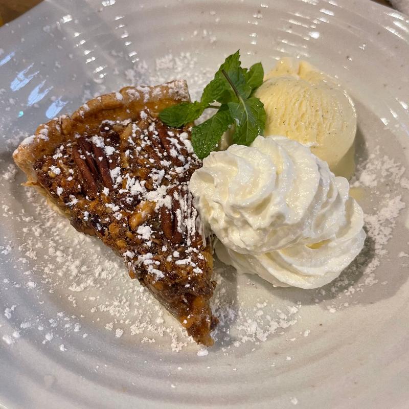 Pecan Pie and Ice Cream(Big Iowa BBQ)
