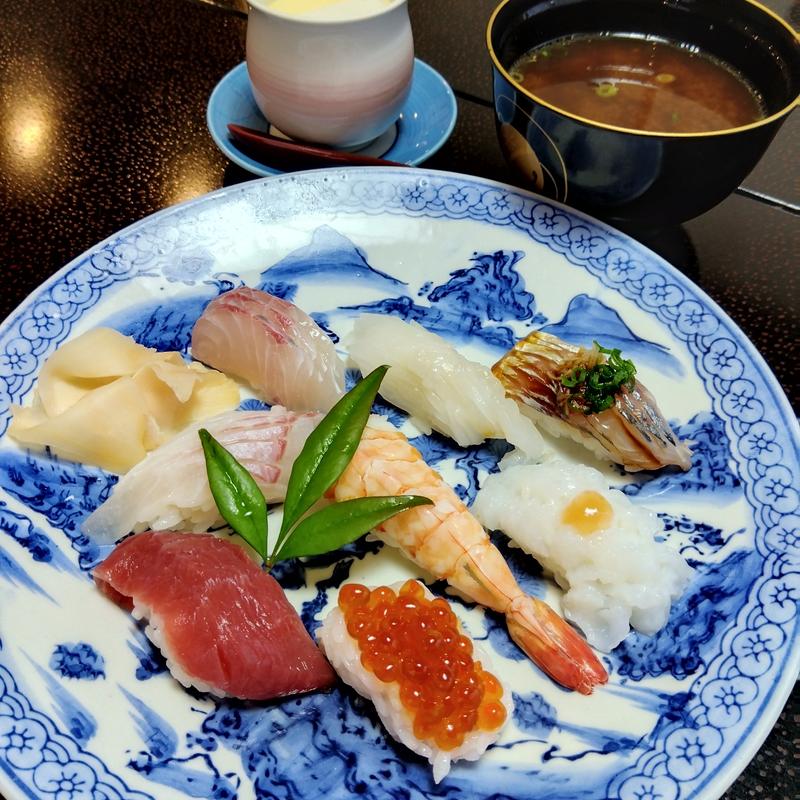 中寿しセット(蛇の目寿し)