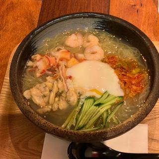 期間限定　北海道海鮮冷麺(CAFE YOSHIMI)