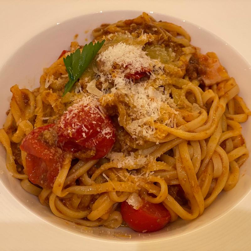 たっぷりミートソースのラグー・アッラ・ボロネーゼ(BEVALLEY COFFEE)