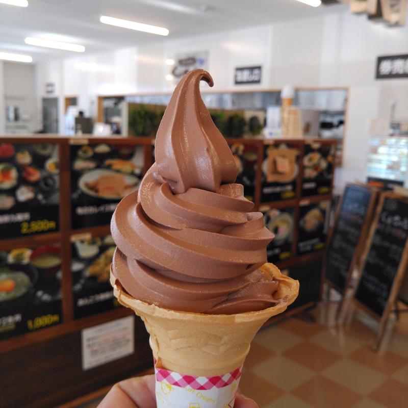 チョコレートソフトクリーム(浜の台所 くぁせっと)