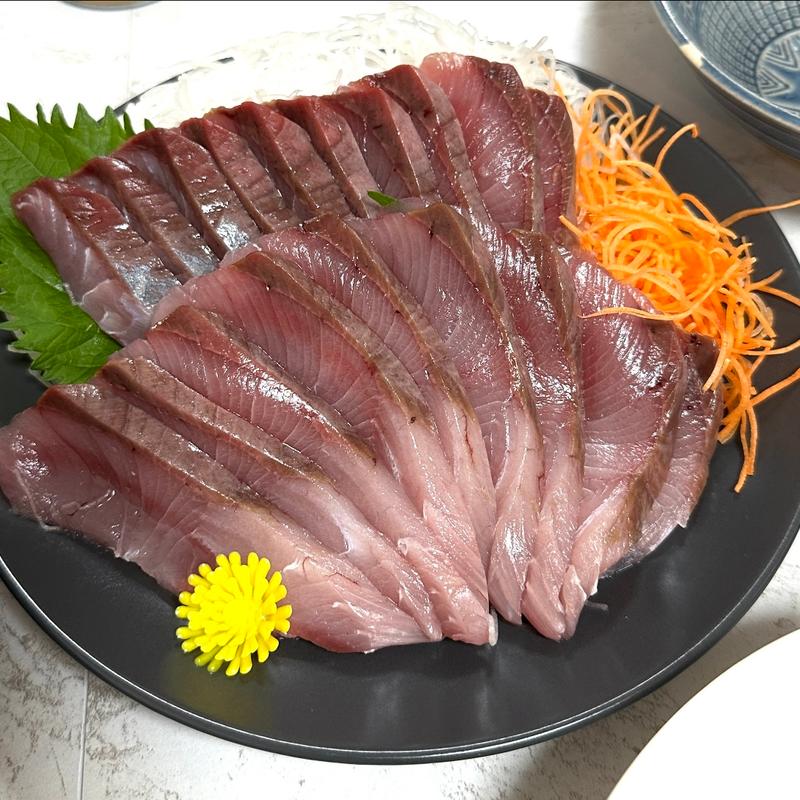 ブリ刺身(メガセンタートライアル八千代店)