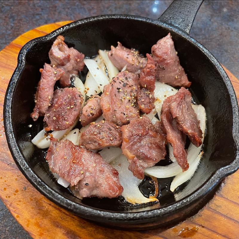 一口かしらステーキ(一軒め酒場 月島三丁目店)