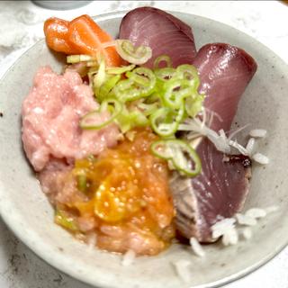 海鮮丼(メガセンタートライアル八千代店)