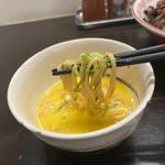甘醤油のまぜつけ麺(博多とんこつ 豚の足跡)
