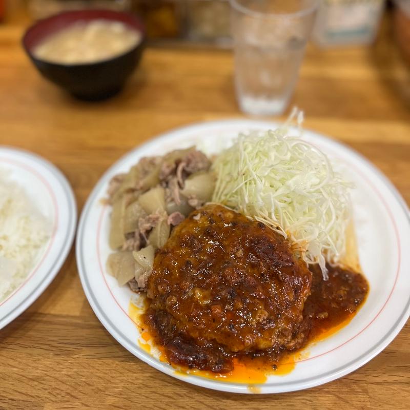 ハンバーグ・スタミナ焼（二品盛）(ラホール 西新橋店)