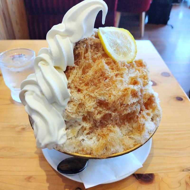 クラフトコーラのかき氷(コメダ珈琲店 下北沢店)