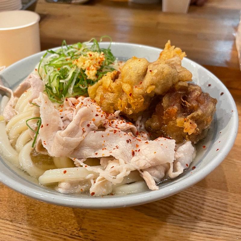 肉うどん スペシャル (鶏天・豚肉)(うどん甚三 （じんざ）)