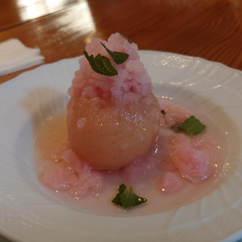 桃のコンポート(リストランテ マルテッロ)