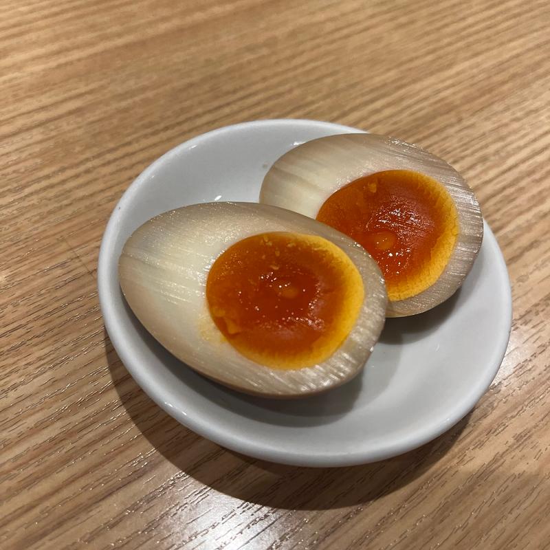 半熟味付き玉子(寿限無担々麺上野店)