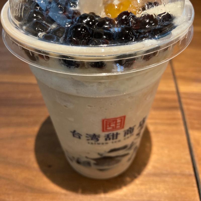 台湾満足スムージー(台湾甜商店 阪急三番街店)