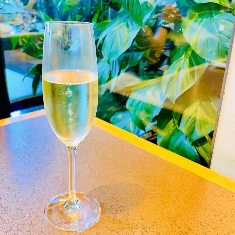 スパークリングワイン(新宿中村屋ビル8階 新宿中村屋Granna)