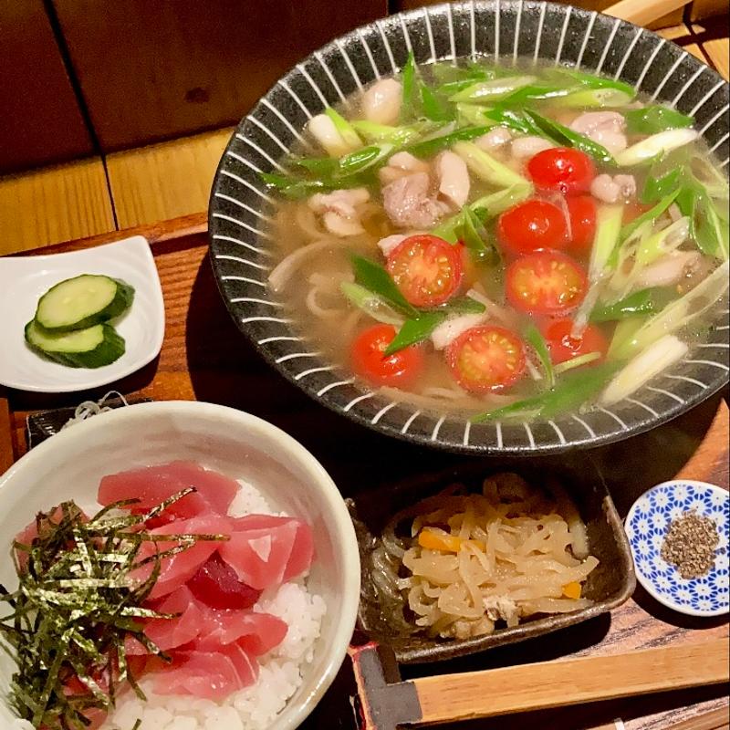 まぐろ丼かもとまとセット(和豊)