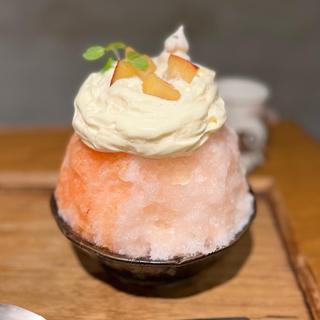 桃と季のカスタードパイ氷(新宿かき氷専門店 ＊氷おばけ＊)