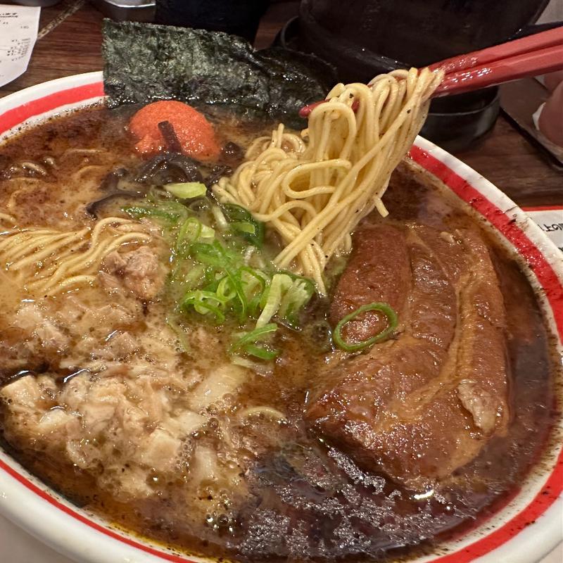 こぼんしゃん角肉・めんたいこ入り(九州じゃんがららあめん 原宿店 )