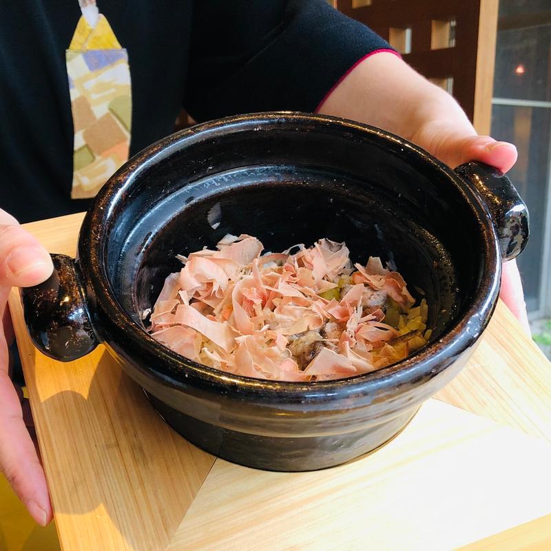 ご飯 黒豚と石蕗の土鍋ごはん_弥生おもてなし(妙見温泉石原荘・レストラン石蔵)