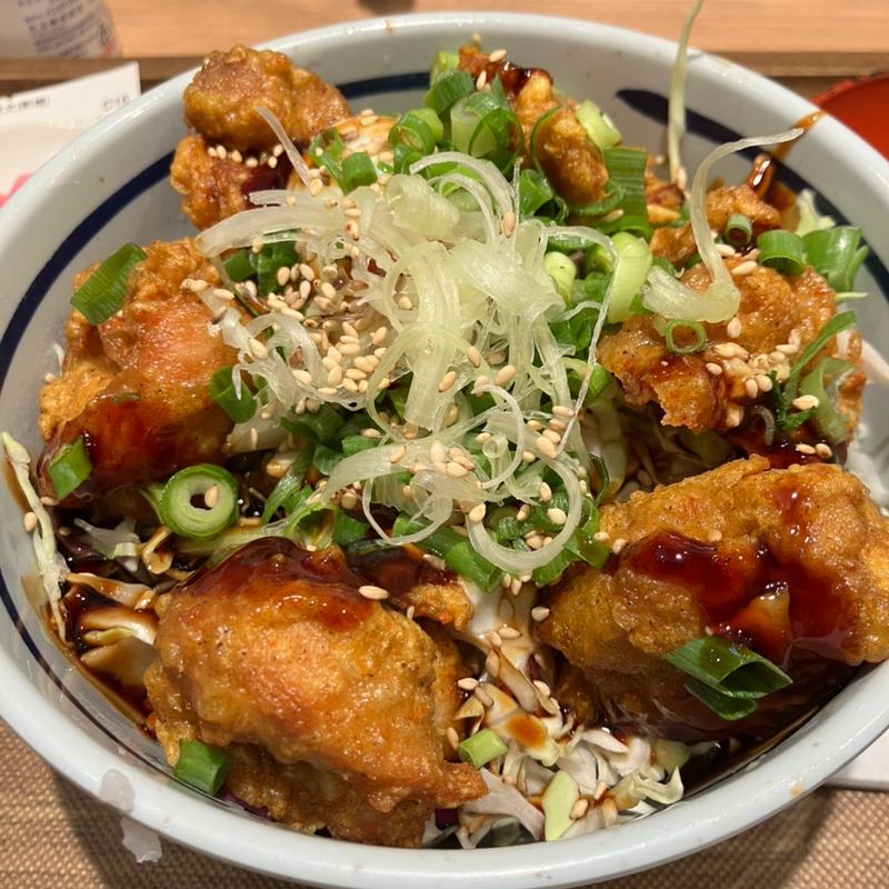 温玉カレーザンギ丼(餃子とカレーザンギの店 点心札幌 大通本店)